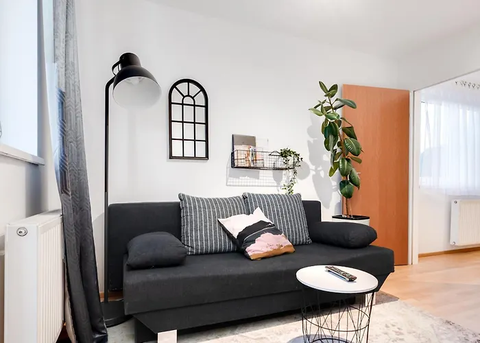 Apartment Ruhige Oase In Der Nähe Von Parkanlage Und Krankenhaus