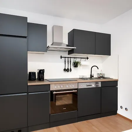 Ruhige Oase In Der Naehe Von Parkanlage Und Krankenhaus Daire